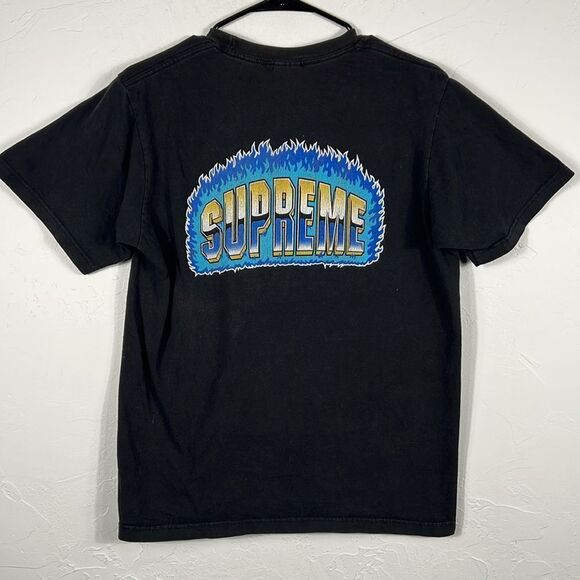🔥🔥 Vintage SUPREME Brand Graphic Streetwear Tee Size Small - RARE Graphics - G - Picture 1 of 9